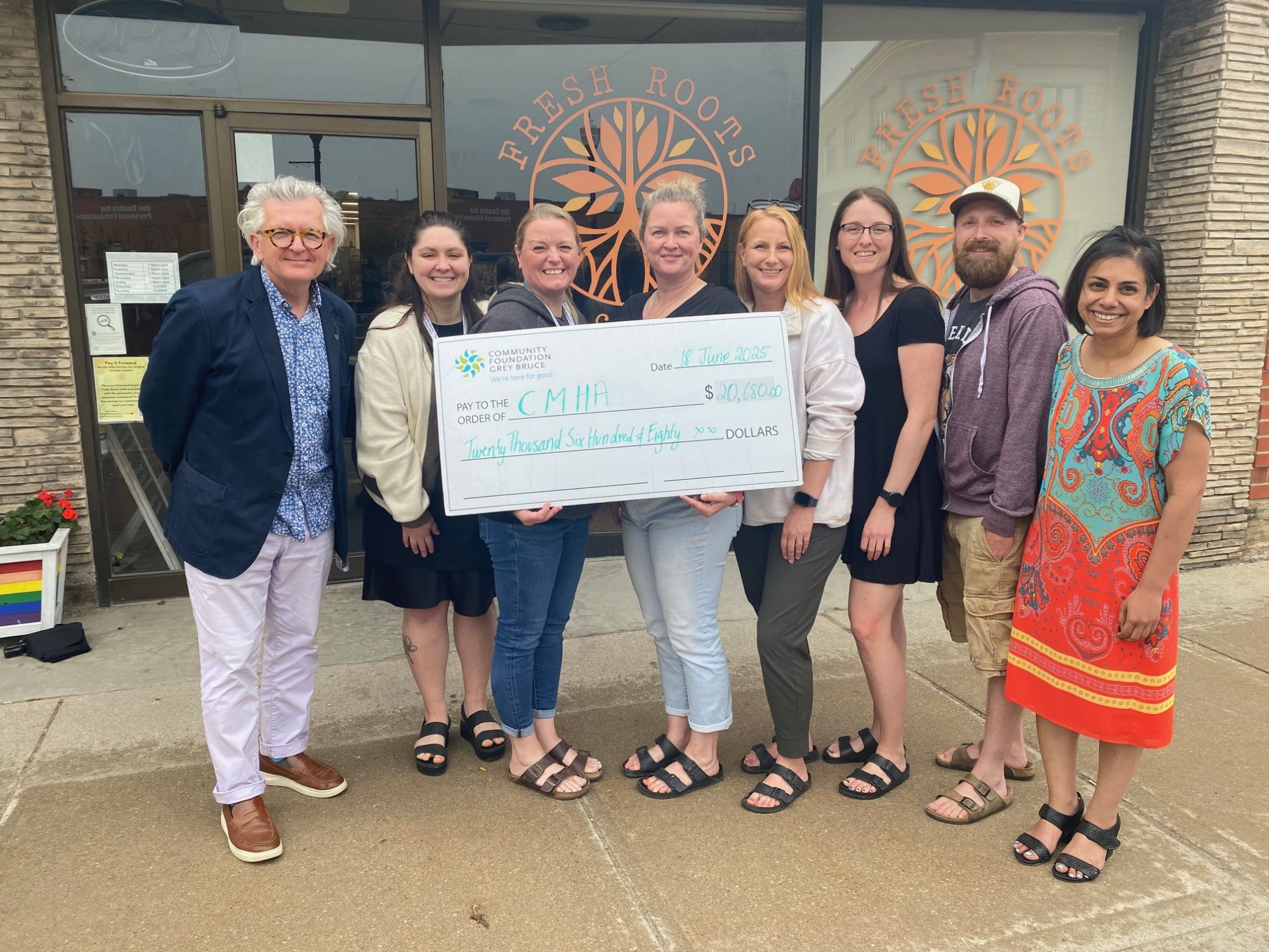 From left to right: Stuart Reid (CFGB), Krystal Stukas (CMHA), Cheryl McMillan (CMHA), Stephanie Burley (CMHA), Emily Hertz (CMHA), April Torrie (CMHA), Kyle Ashley (CMHA), Melissa D'Souza Harris (CFGB)